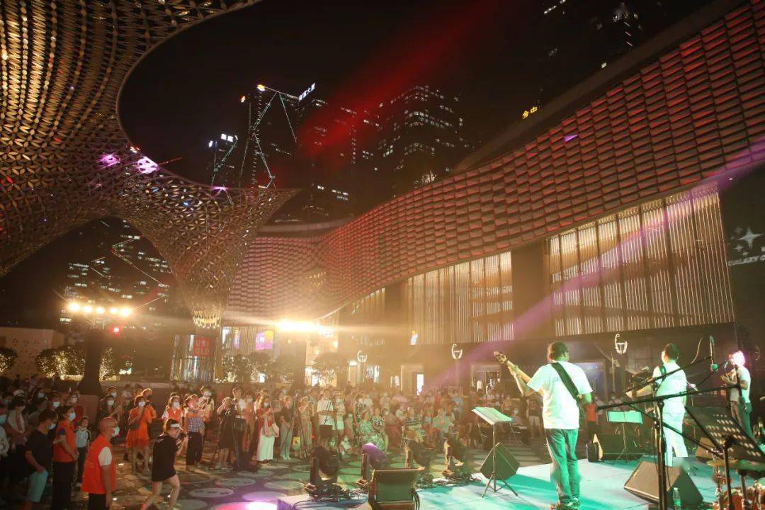 高端夜总会_奢华旅行家杂志上海有买吗_夜店之王奢华度和奢侈度