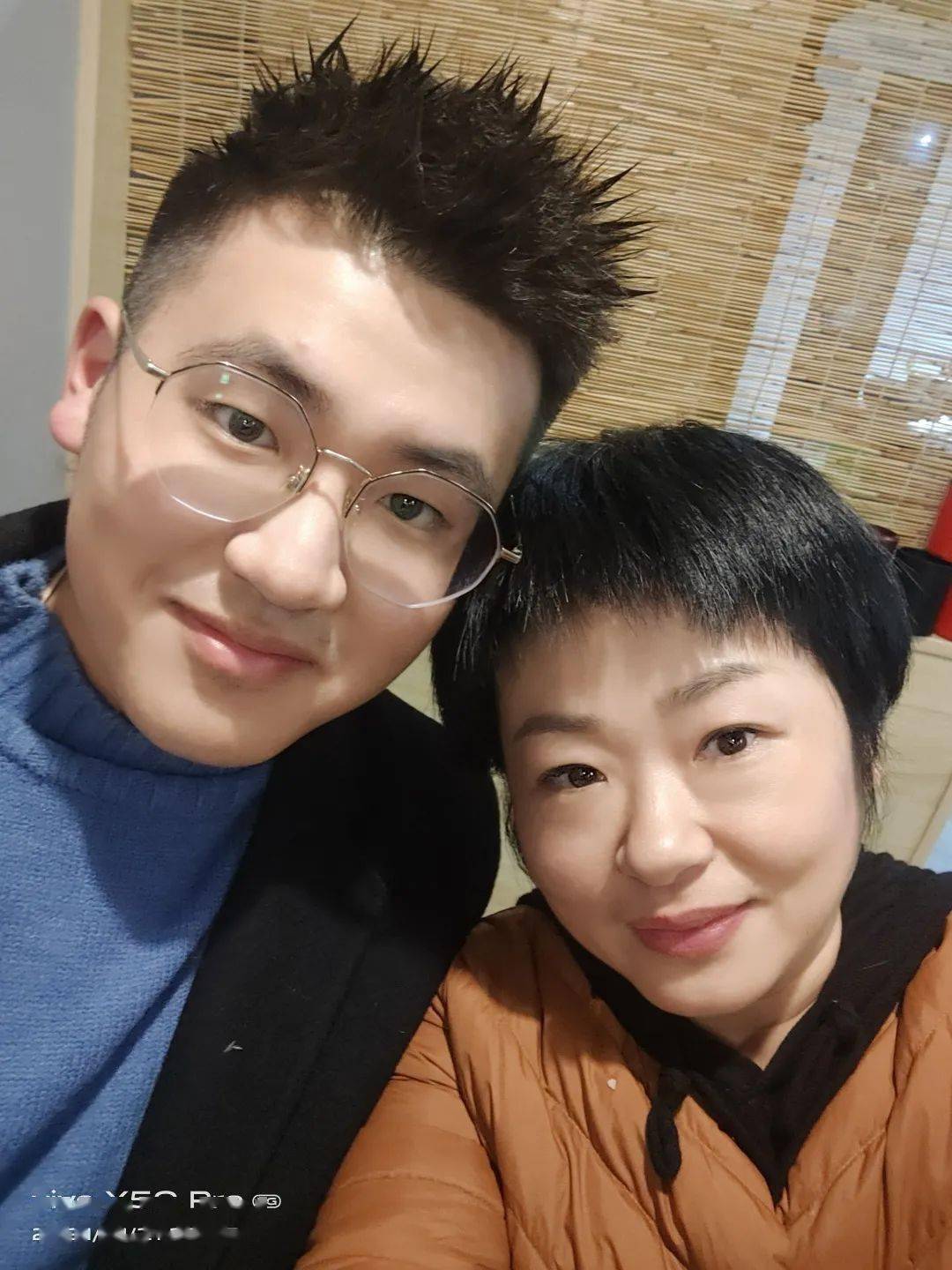 小芳记得小时候,您不得不把我留在老家外出打工,但是一到过节你和爸爸