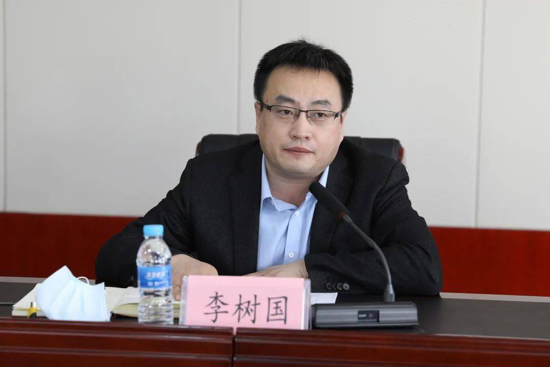 镇党委书记李树国,镇党委副书记,镇长刘艳群分别就做好2021年工作提出