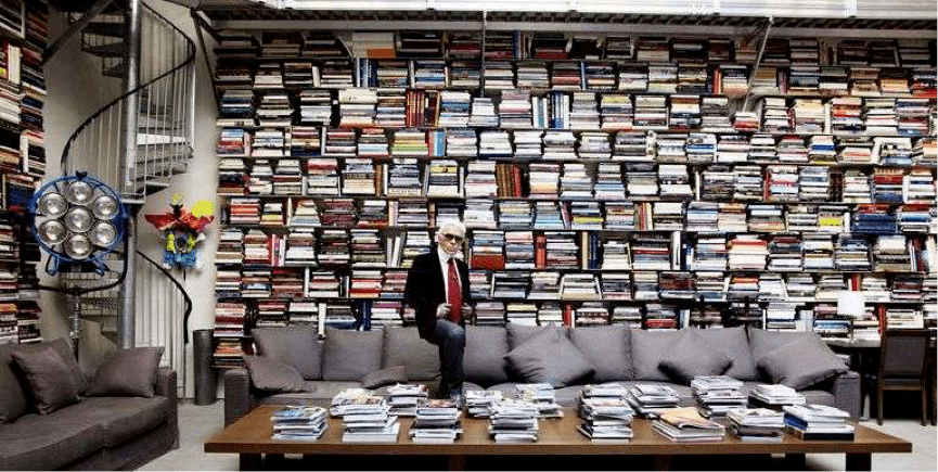 他在巴黎 rue de lille 开设了一家叫做 7l 的书店,图书主题横跨他感