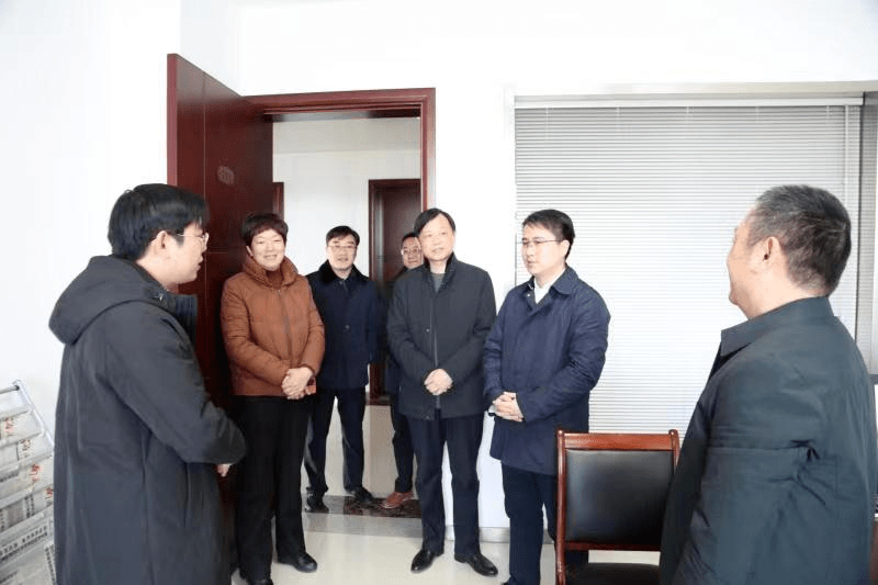 卢林副市长慰问卫健委机关人员