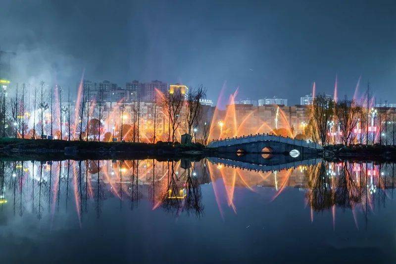 约上家人朋友一起去鱼凫公园看美丽的喷泉吧end来源:文旅叙永返回搜狐