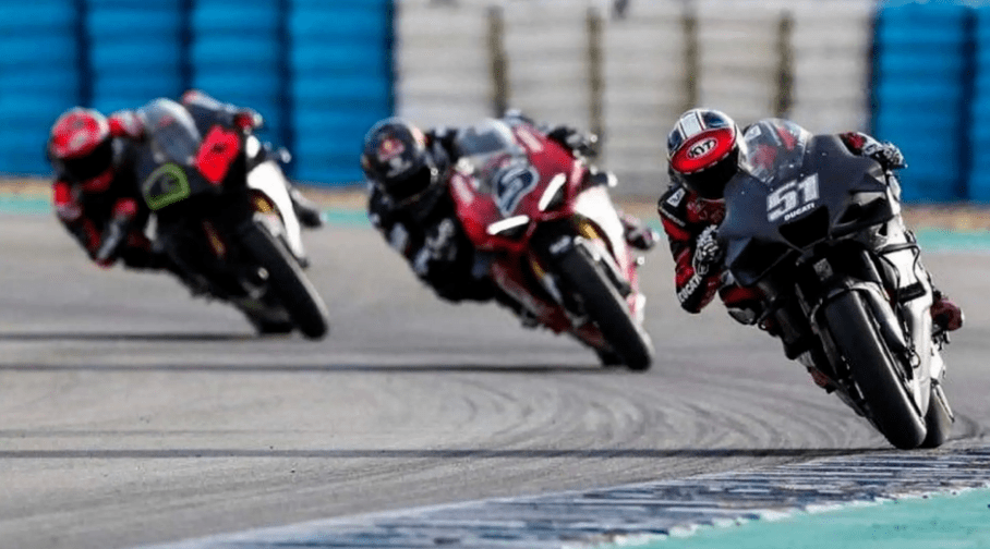 杜卡迪车手在赫雷斯测试panigale V4s 距motogp圈速纪录只差2秒 Motogp
