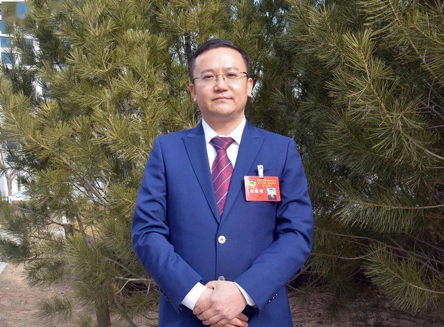 政协委员 杨瑞加强公共体育设施建设"公共体育设施的规划和建设是实行