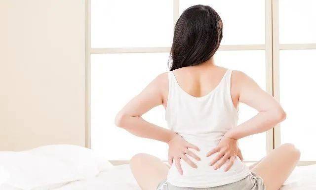 产后腰痛小心骶髂关节致密性骨炎 腰部