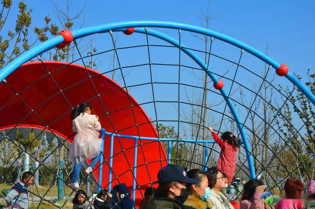 重大发现海安城区新增一处开放式公园游乐区人山人海就在