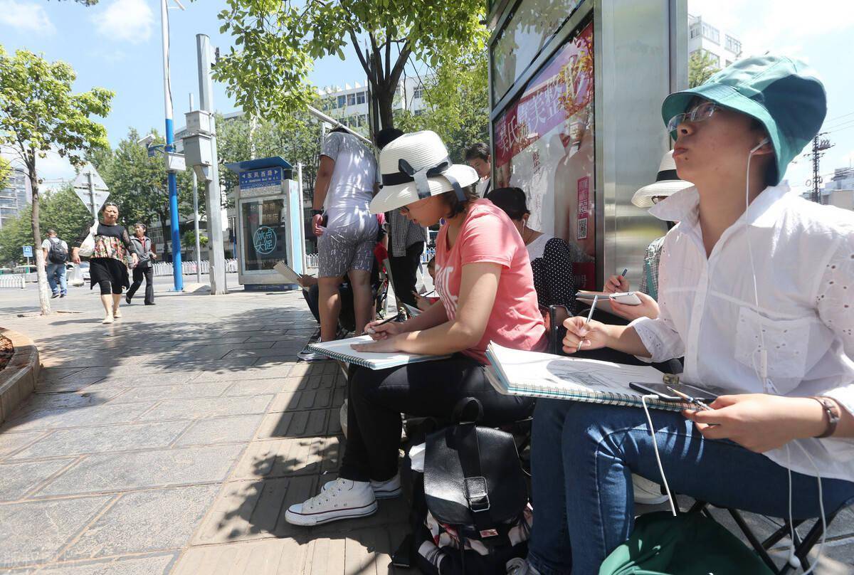 云南各地gdp前十名_云南2020各市gdp(2)