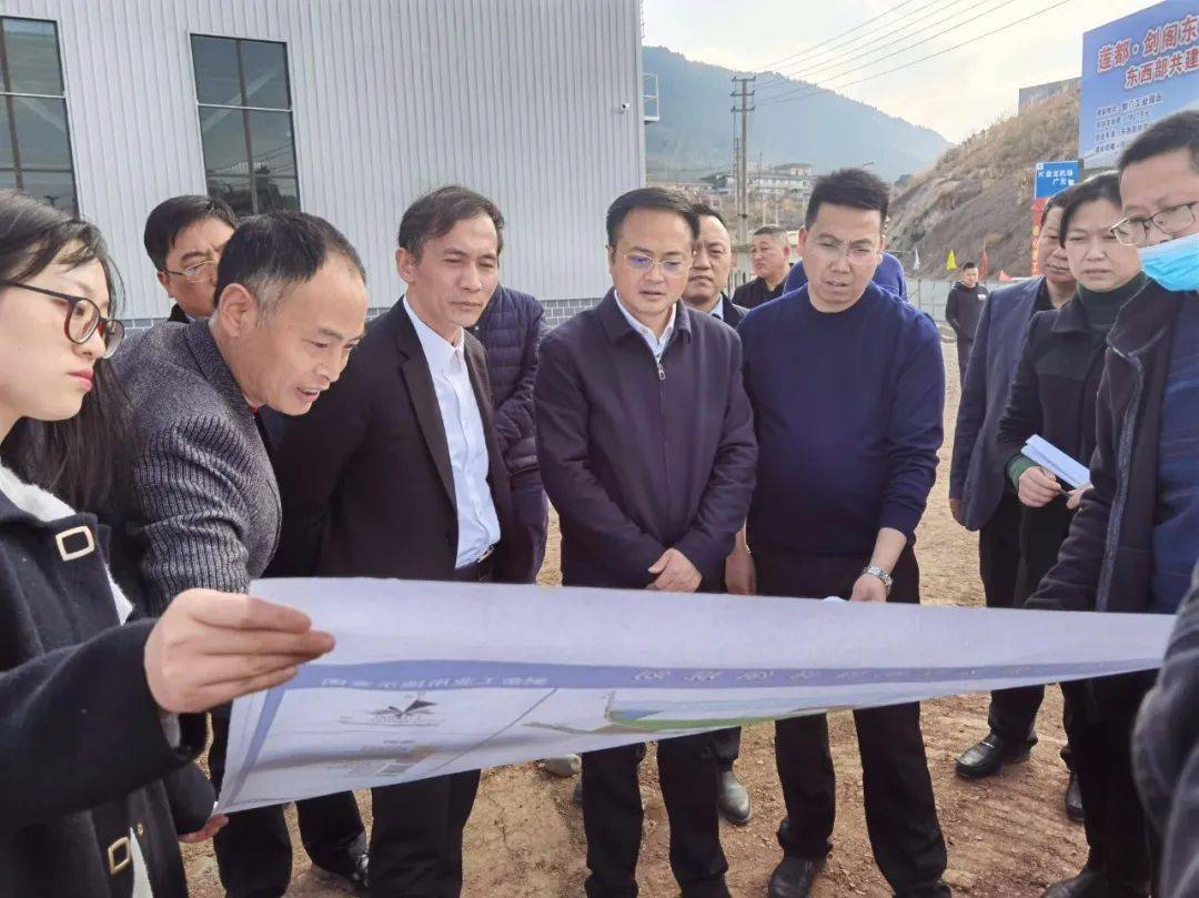 张世忠:奋力开创全县工业经济发展新局面