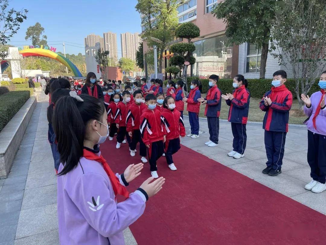 三只动物"逛"校园!福清这所小学的开学典礼不一般