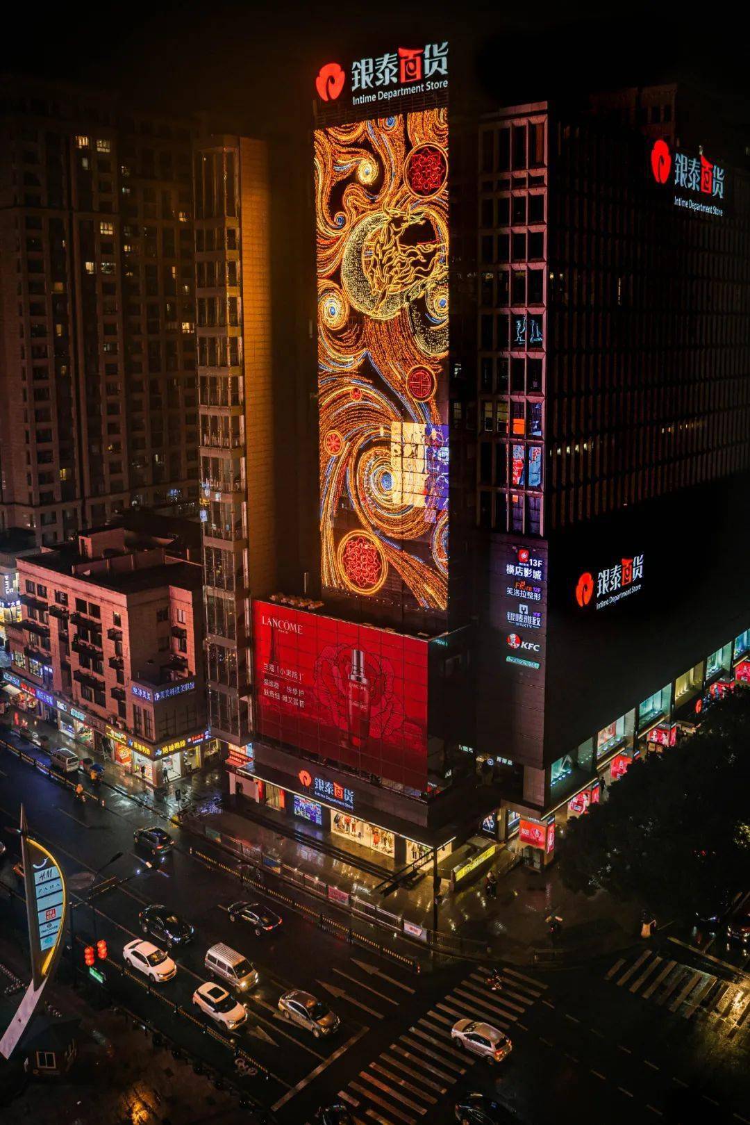 银泰百货新春灯画震撼开年梦幻星河散落18城