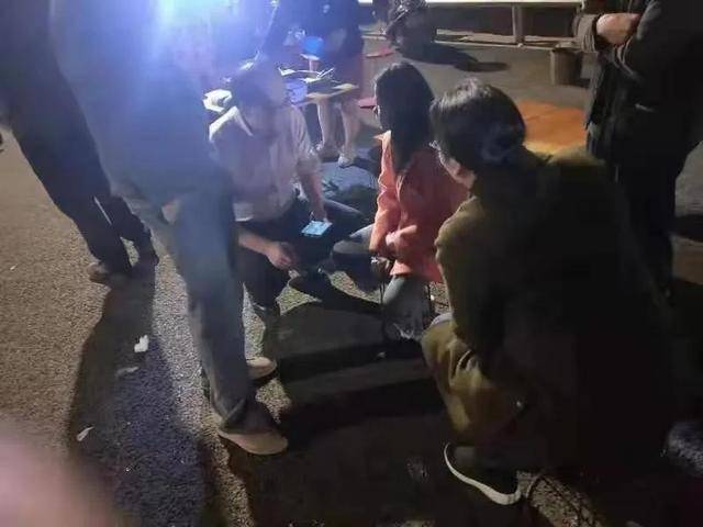 盆塘人口_人口普查图片(2)