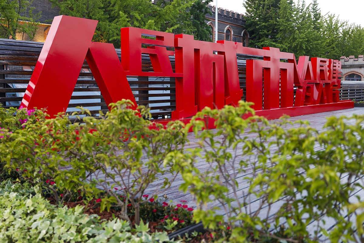 上海是党的诞生地,也诞生了全国首个设立在街道的基层立法联系点