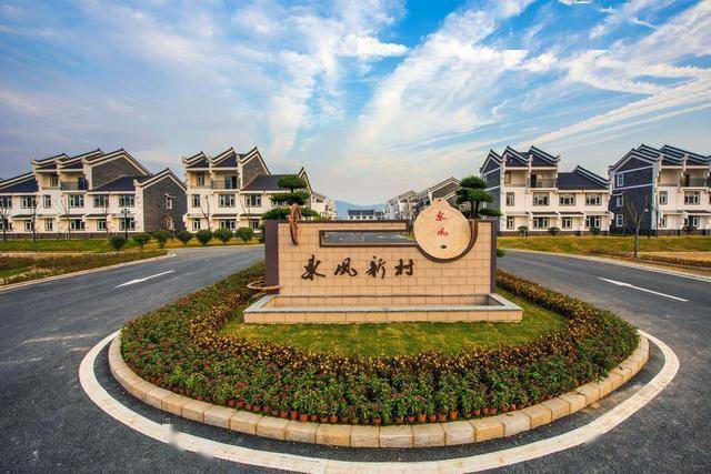 黄陂区长轩岭街道东风新村.