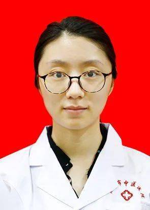 王思雨医师,中医妇科硕士,2018年毕业于湖南中医药大学,师从谈珍瑜