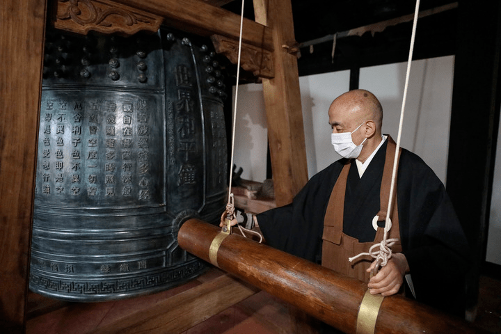 全球连线 | 中国向日本长崎兴福寺捐赠“世界和平钟”