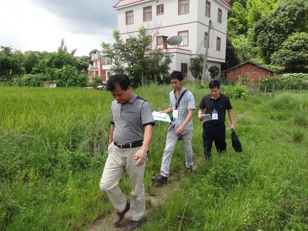 投入近1億元,先後常駐汕尾市陸豐市城東鎮軍潭村,炎圍村和淡水村,河源