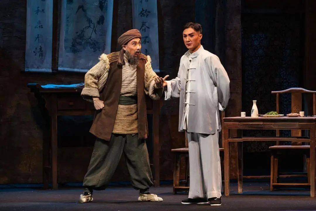 张艺谋谈英雄打戏 31b11a80fef645a49f490ba84600115f.jpeg