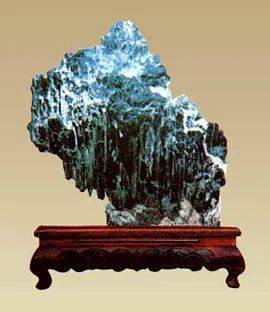 罕见青岛崂山玉原石国内众多收藏家争夺