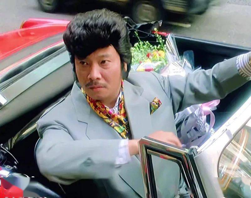 这几天很多网友都在看吴孟达的电影,毕竟他的电影陪伴我们长大.