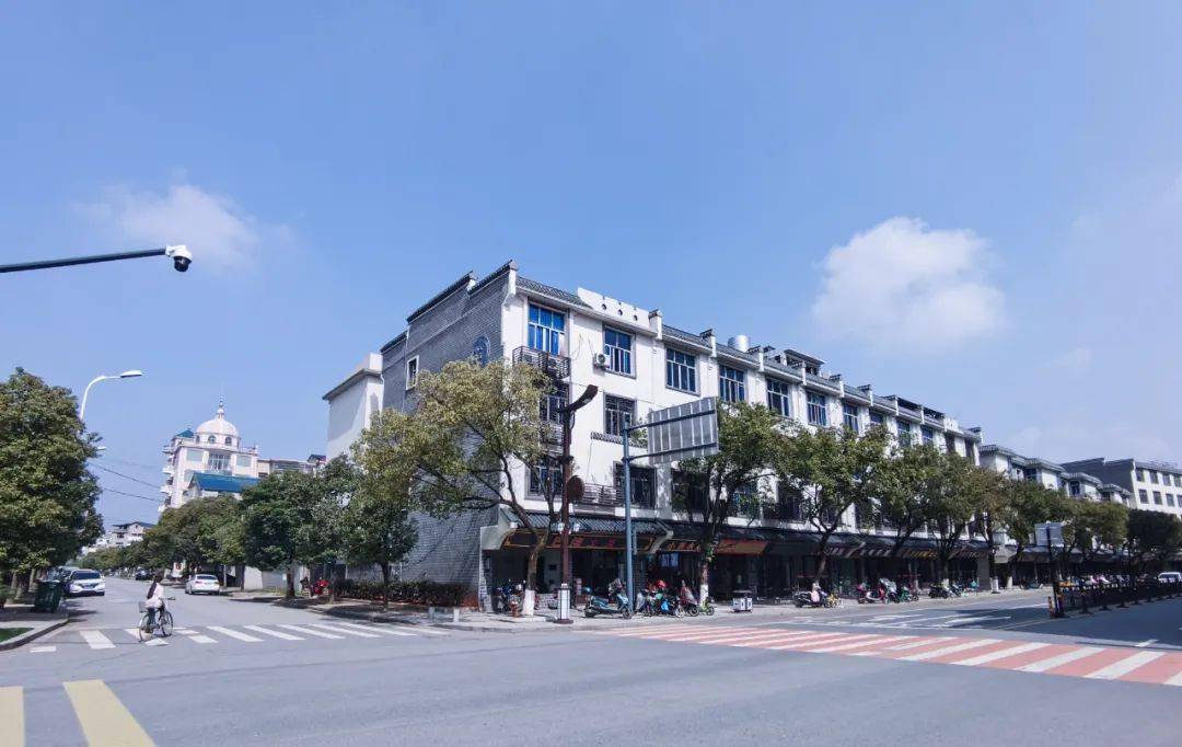 审核 | 丁铭华 钟晨扫码关注