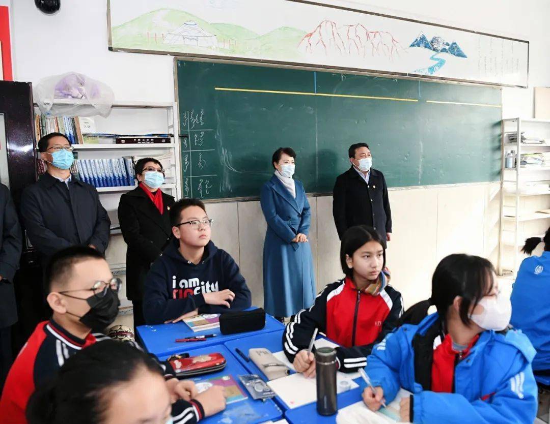 呼和浩特蒙古族学校图片
