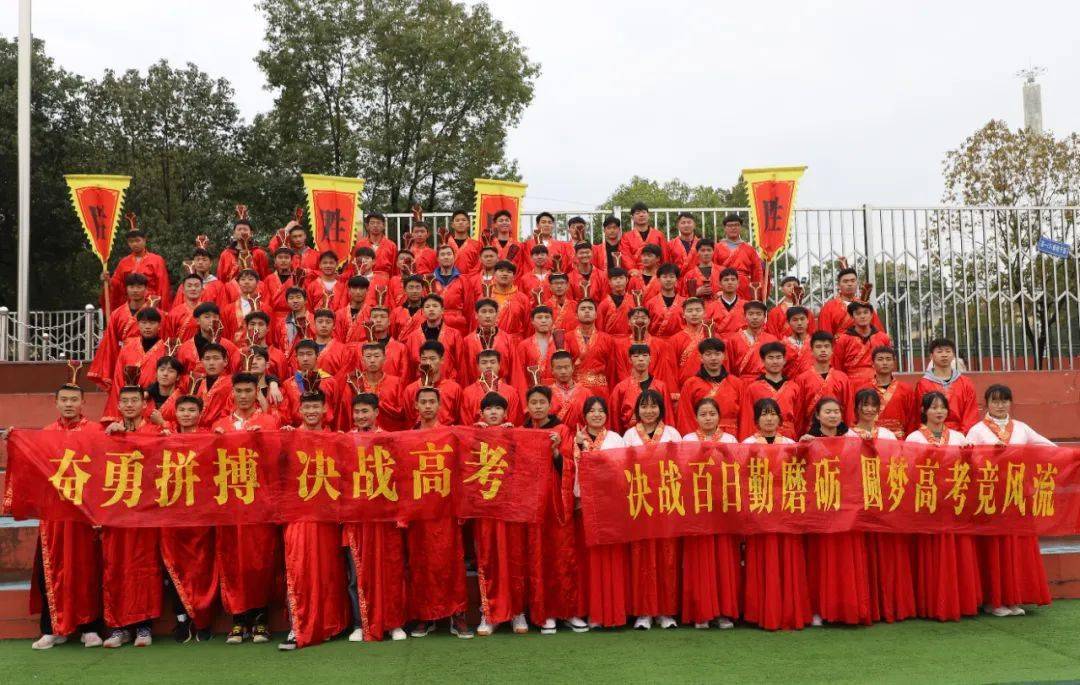 今天弋阳这所中学的大动作火爆全城