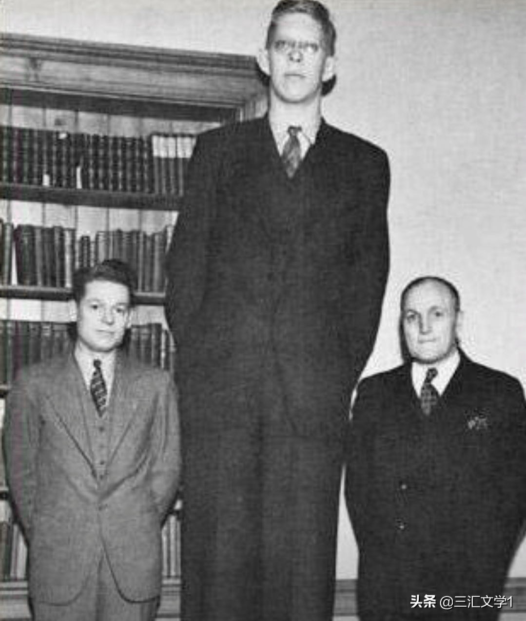 罗伯特打破了吉尼斯世界纪录,也因为这个:他一生过得非常悲惨_身高