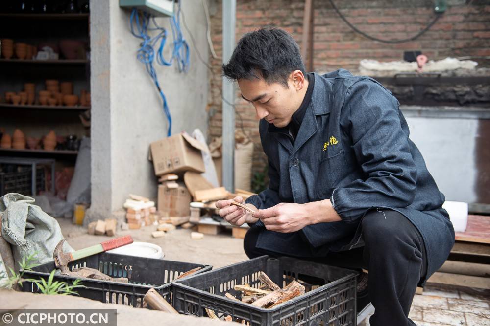 潭城街道|福建南平：“90后”返乡制盏筑新梦