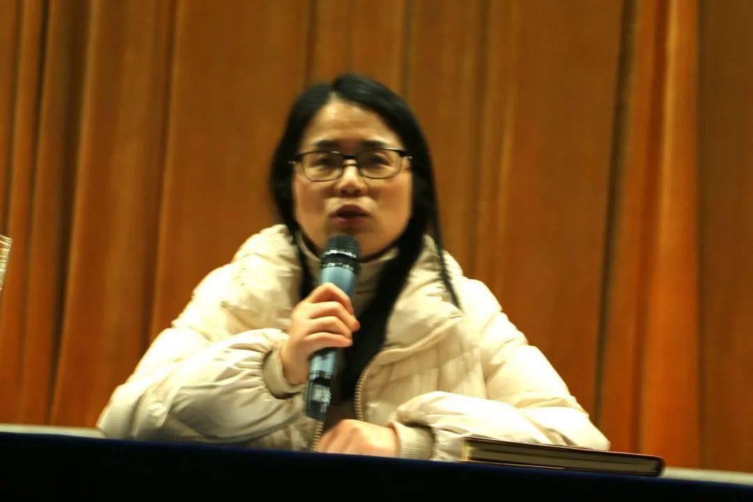 面对同学们的困惑,胡艳老师为大家支招,一要有明确的目标,二要有详细