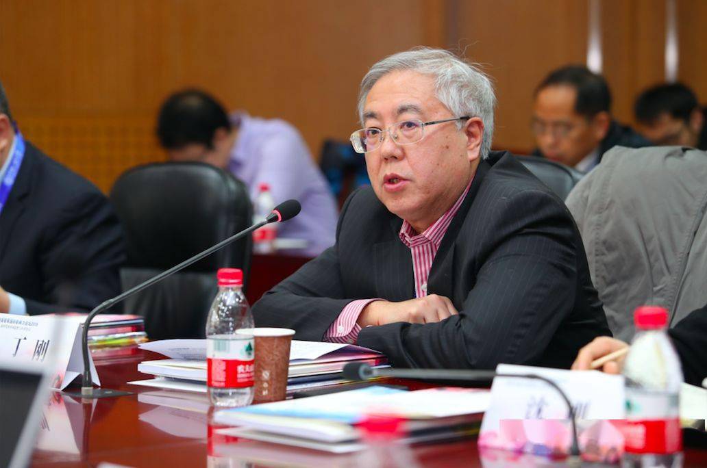 丁刚国外主流媒体对华报道几乎天天有不关注中国已经不行了