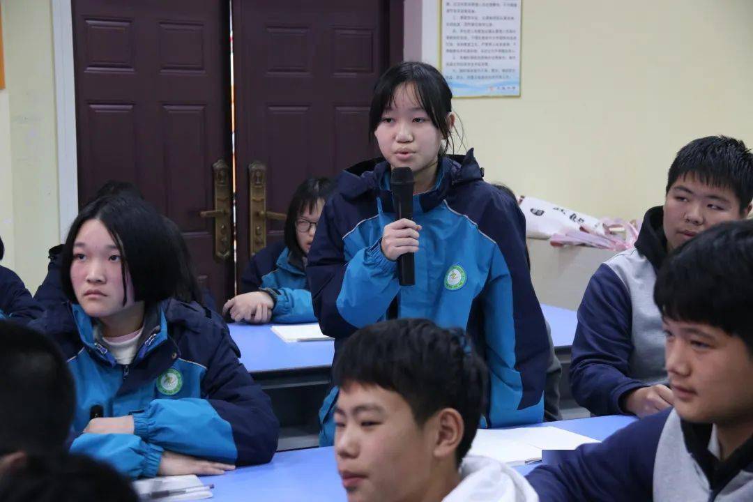 新时代文明实践尤溪镇朵朵鲜花送雷锋