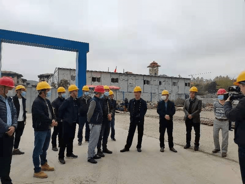 3月3日,平和县委常委,常务副县长黄榕城带队开展节后复工复产,"两会"