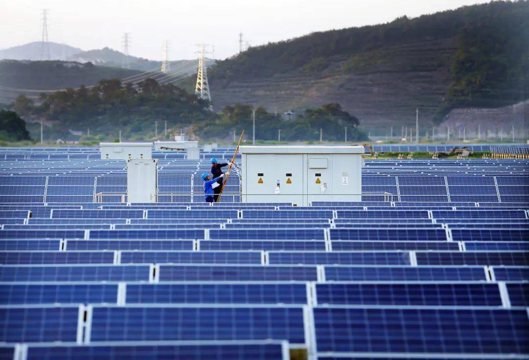 然而,傳統電網向能源互聯網演進中,面臨電源,負荷缺乏互動,安全依賴