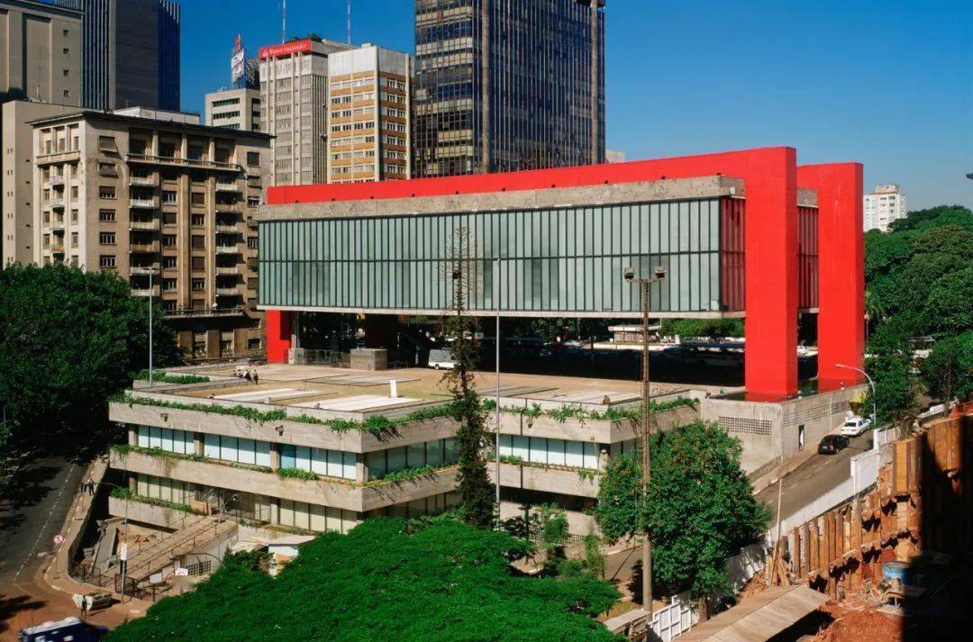 圣保罗艺术博物馆巴西现代建筑展陈与意识先锋