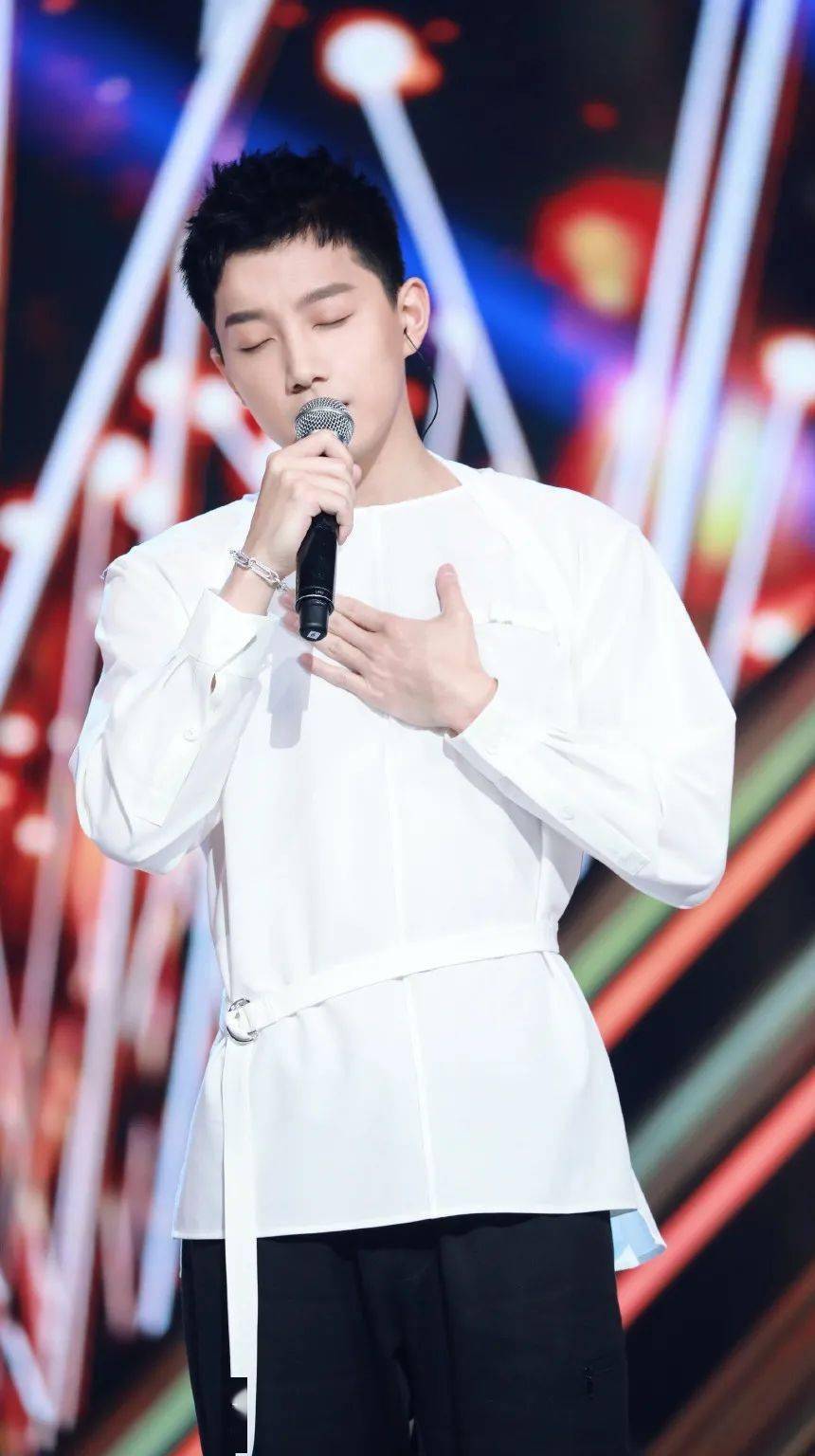 手机壁纸范世錡