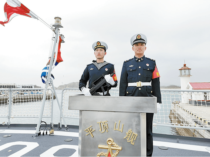 贺平顶山舰正式入列尧山风景区作为鹰城唯一企业代表随行慰问