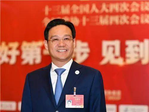 全国人大代表溧阳市委书记徐华勤建议支持以县域为单元开展电动中国