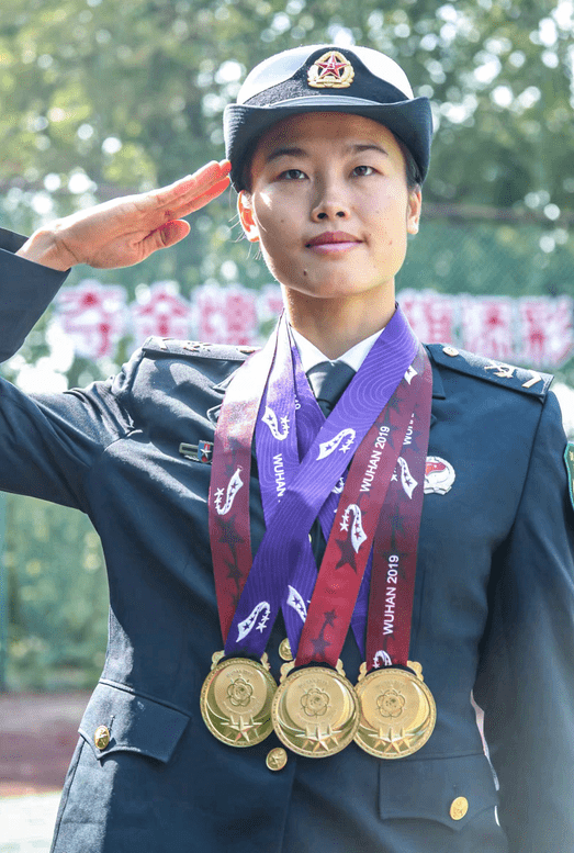 荣立一等功!_张娜