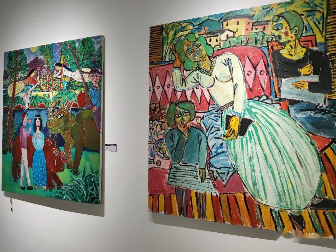 今日头条牛天台人陈达桢昨日现场创作百岁图引爆杭城