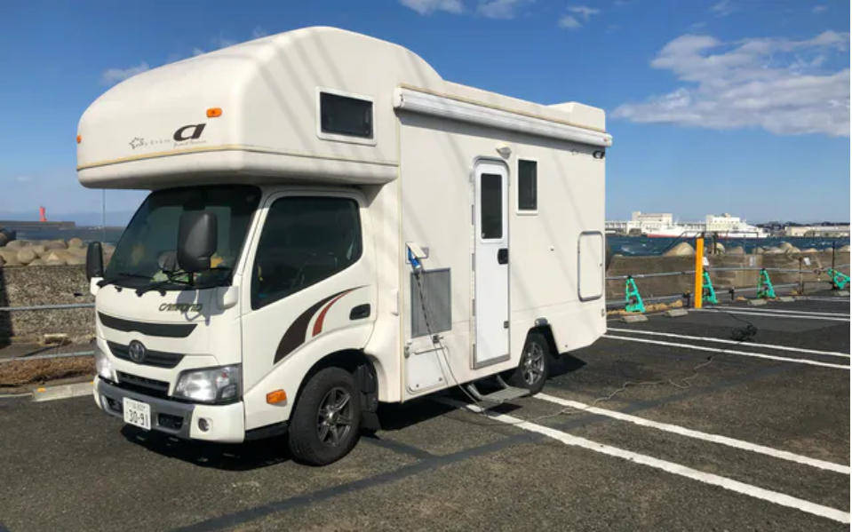 新冠期间咋春游 日本家庭改装房车 说走就走 公司