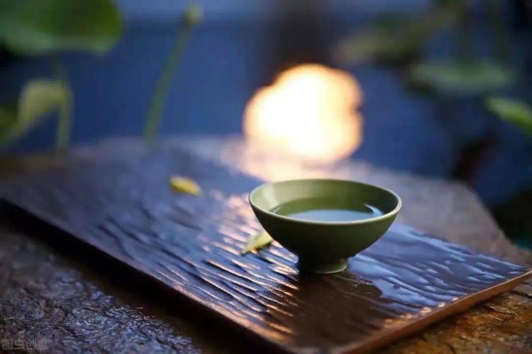 翻滚了一座山曲谱