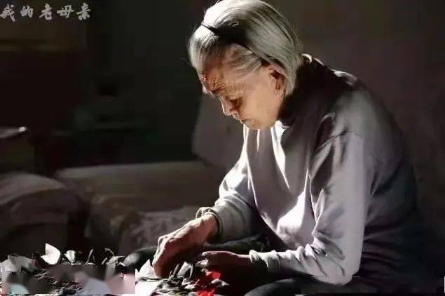 女神节 | 致"平凡而伟大的"您_母亲