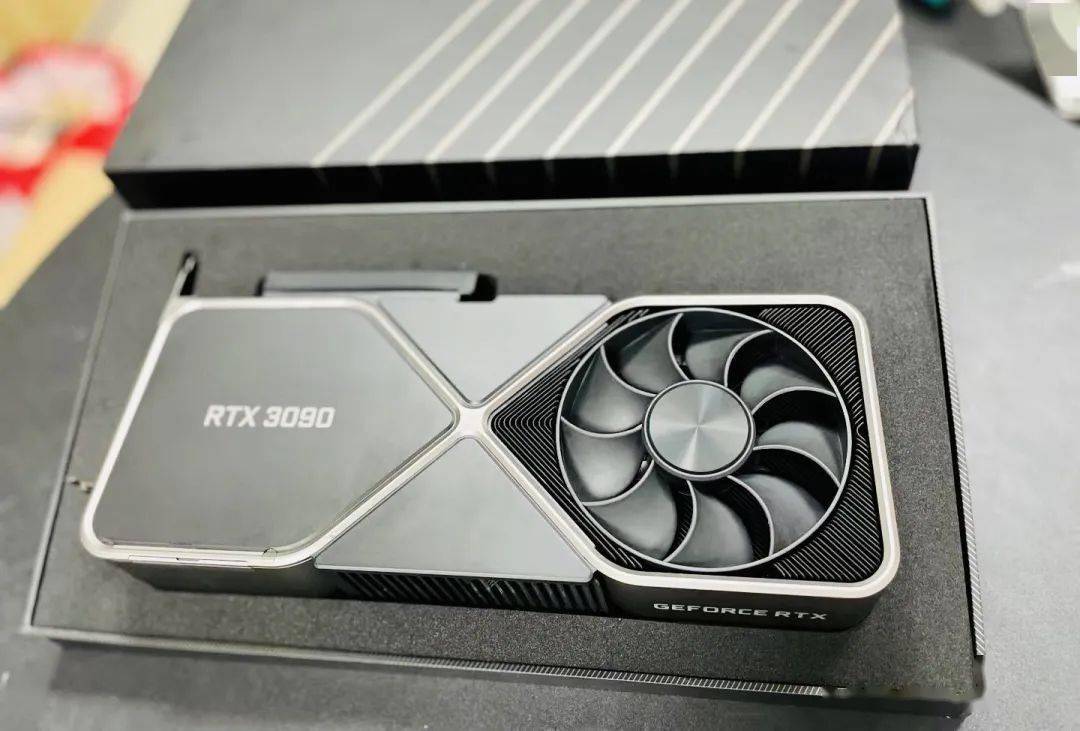 1万的rtx3090公版显卡开箱,传说"逼格"最高显卡?