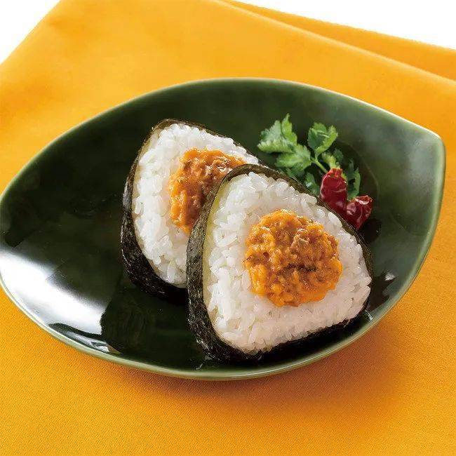 泰国美食传播海外又得1分!冬阴功味饭团你吃过吗?