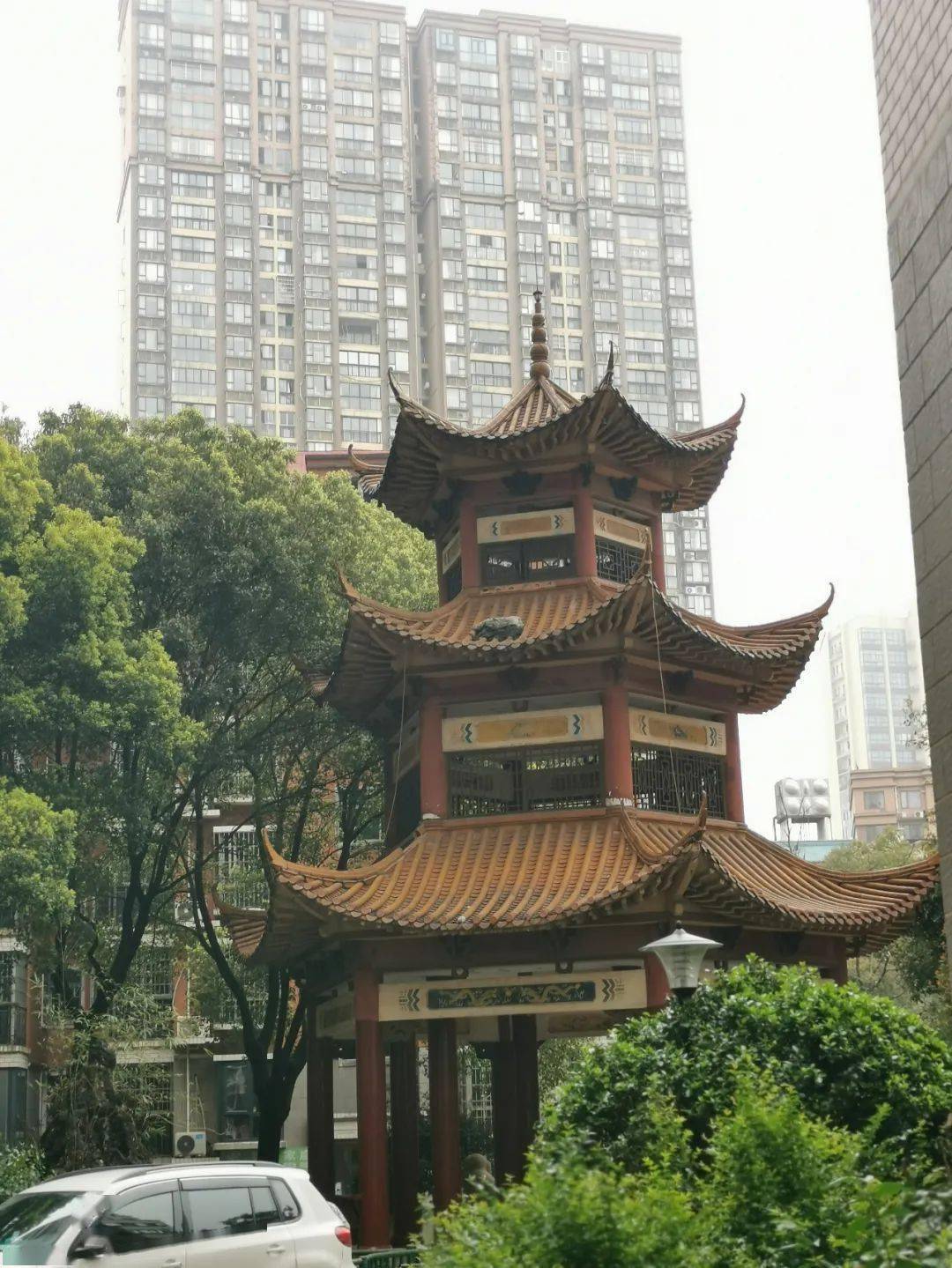 今天外地的朋友都在羡慕长沙人但在长沙我却羡慕雨花亭的人