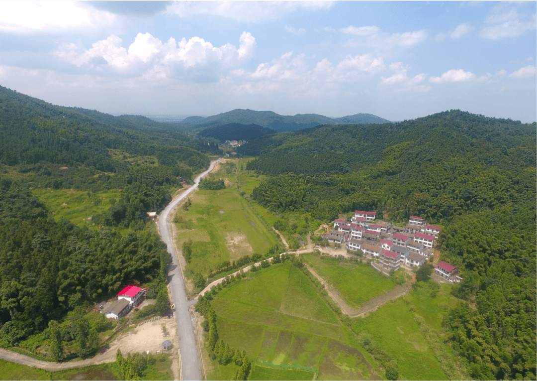 南昌市湾里管理局罗亭镇积极打造山水林田湖草生命共同体示范区