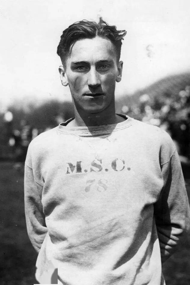 卫衣鼻祖russellathletic仅凭logo便足以玩潮