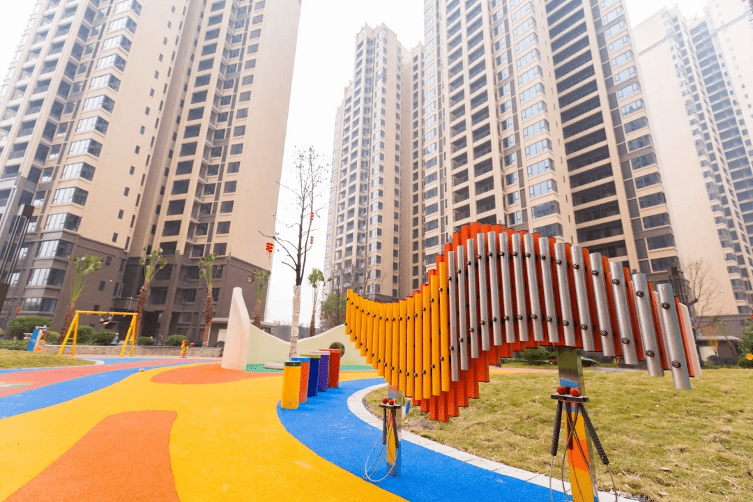 省住建厅省房协一行莅临银泰红城考察衡阳市住房品质试点项目