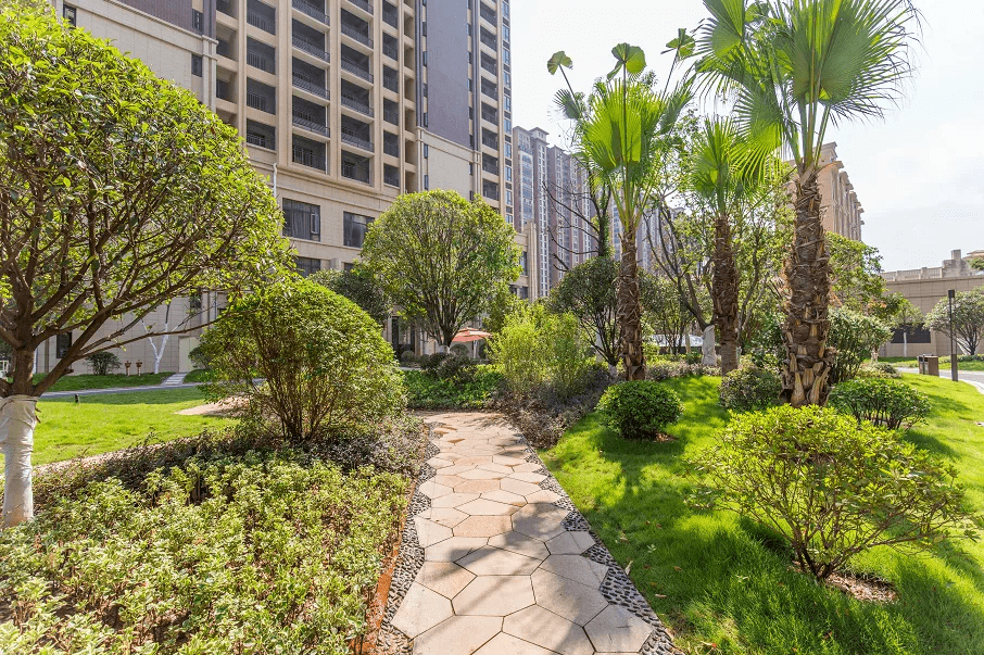 省住建厅省房协一行莅临银泰红城考察衡阳市住房品质试点项目