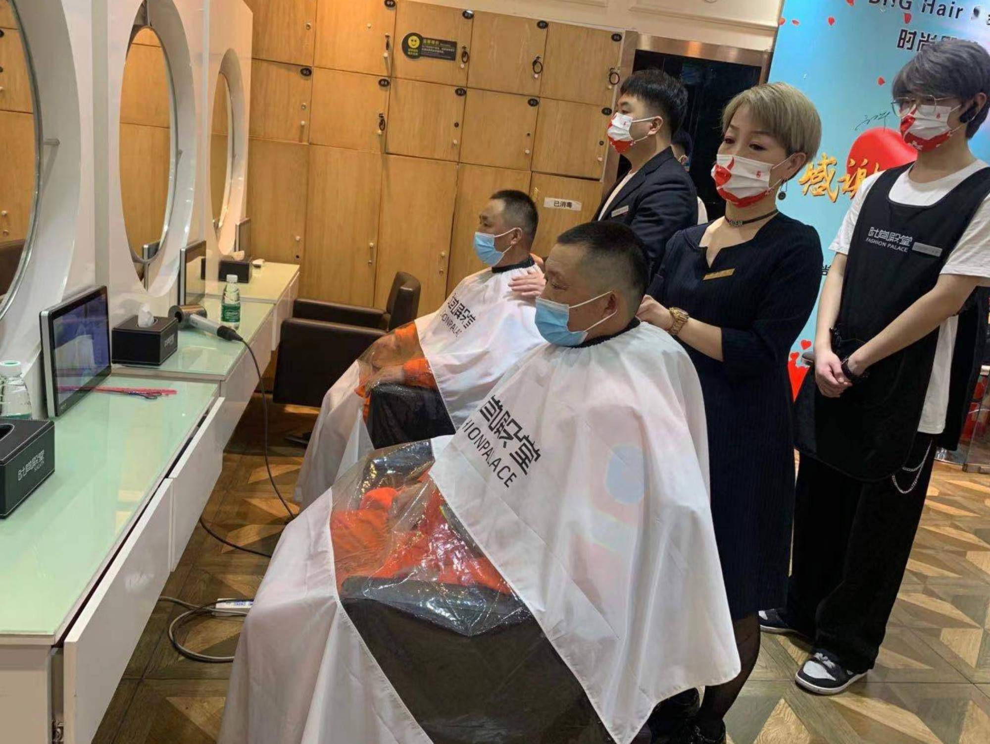 二月二京城理发店爆满今天您剃龙头了吗